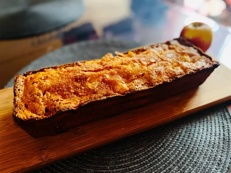 Recette de gâteau aux pommes facile express et délicieuse par Les pâtisseries de Su, pâtissière en Ille-et-vilaine.
