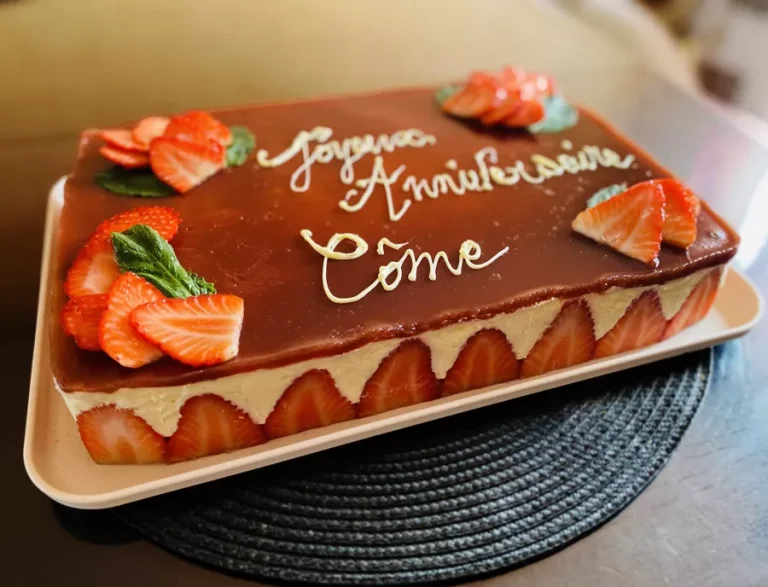 Fraisier_realisation_anniversaire_Les_patisseries_de_su