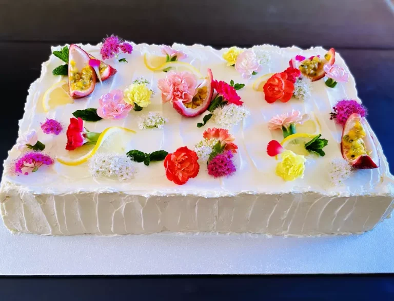 Gateau_fleuri_realisation_pour_anniversaire