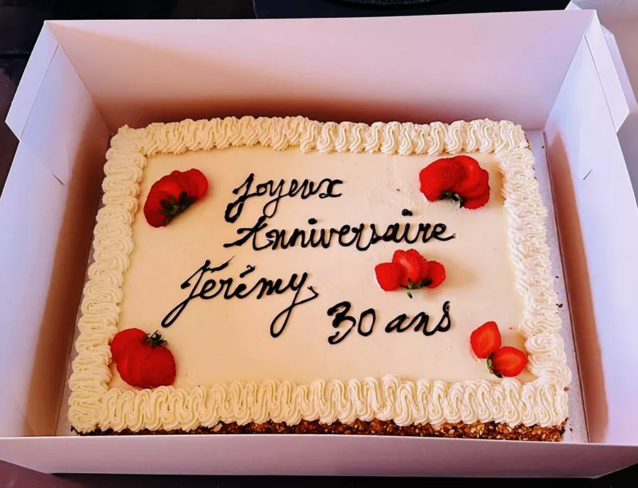 Realisation_anniversaire_gateau_les_patisseries_de_su